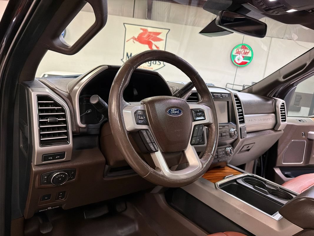 Used 2019 Ford F250 King Ranch w/ King Ranch Ultimate Package AWD/4WD image 25
