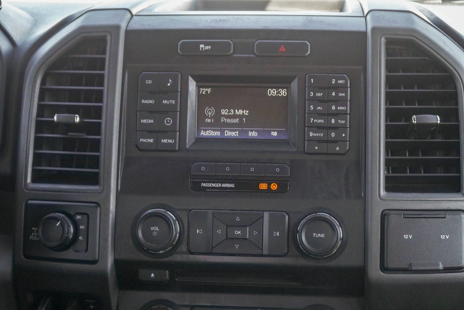 Used 2018 Ford F350 XL AWD/4WD image 13