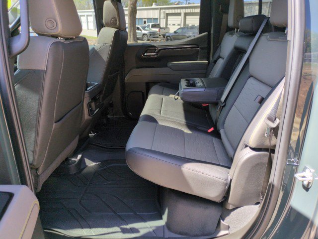 Used 2025 Chevrolet Silverado 1500 ZR2 w/ Technology Package image 35