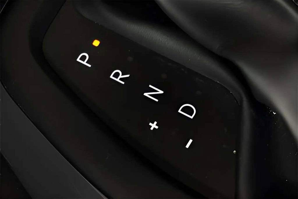 Certified 2025 Kia K4 EX FWD image 33
