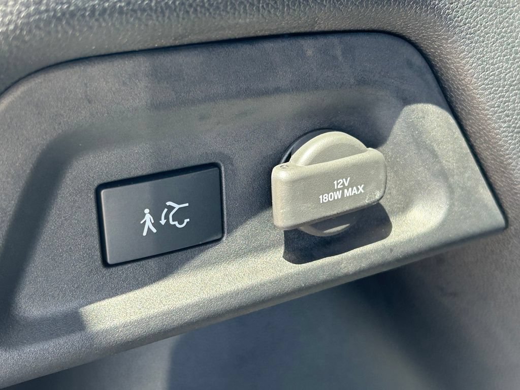 Used 2024 Honda Pilot Touring image 14
