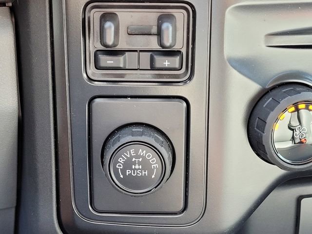 New 2026 Ford F250 XL w/ XL Chrome Package image 21