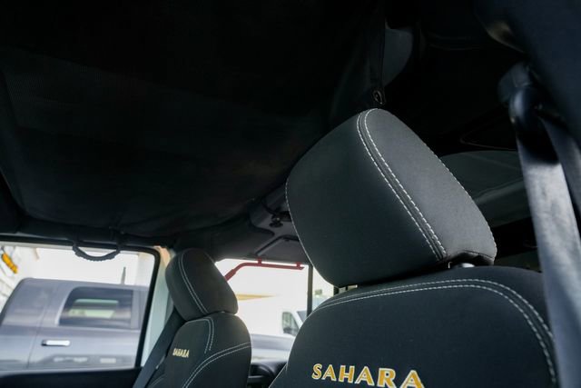 Used 2016 Jeep Wrangler Unlimited Sahara w/ Connectivity Group image 21