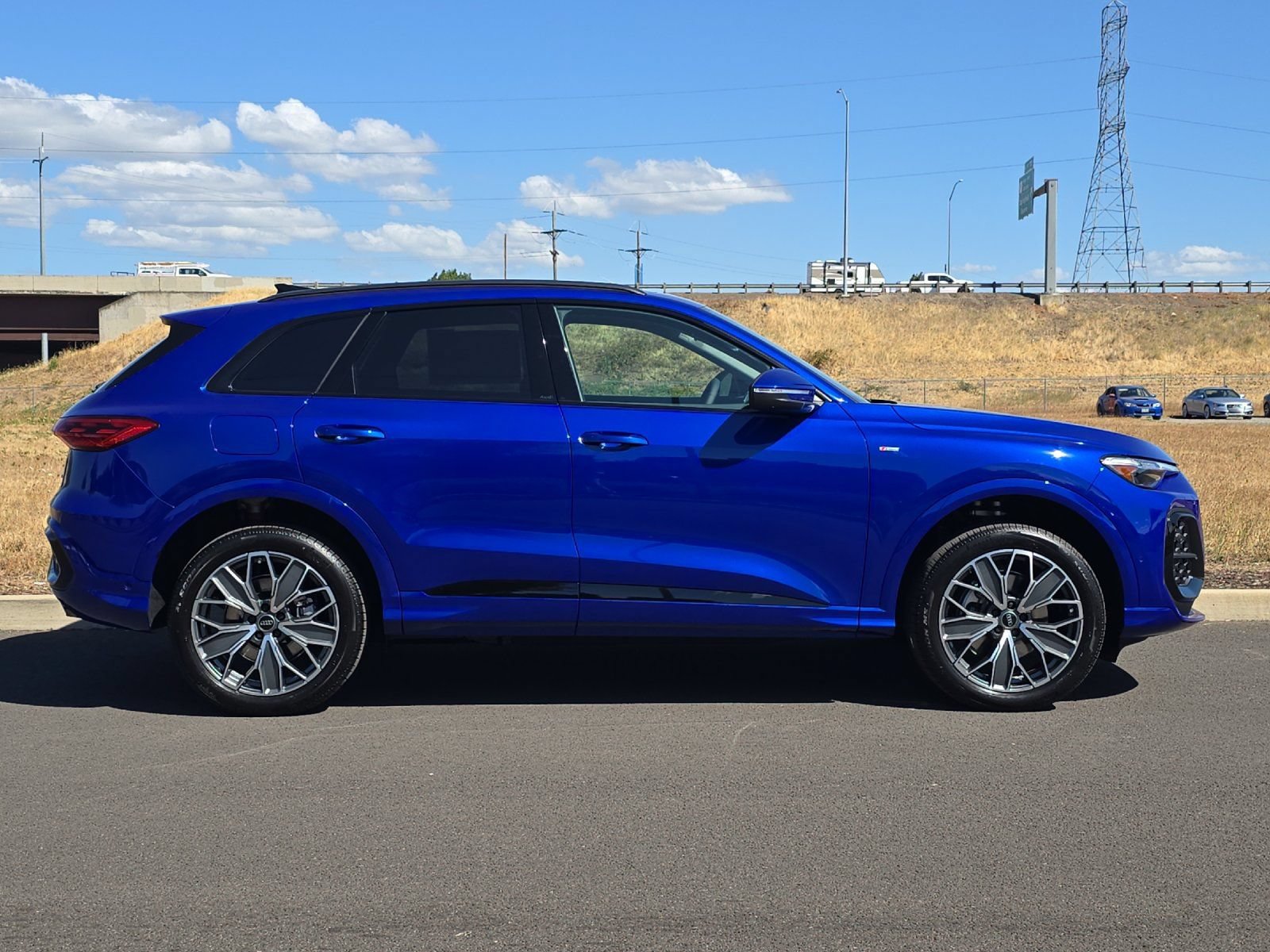 New 2026 Audi Q5 Premium Plus AWD/4WD image 2