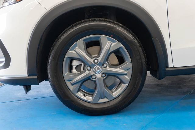 New 2027 Honda HR-V LX image 2