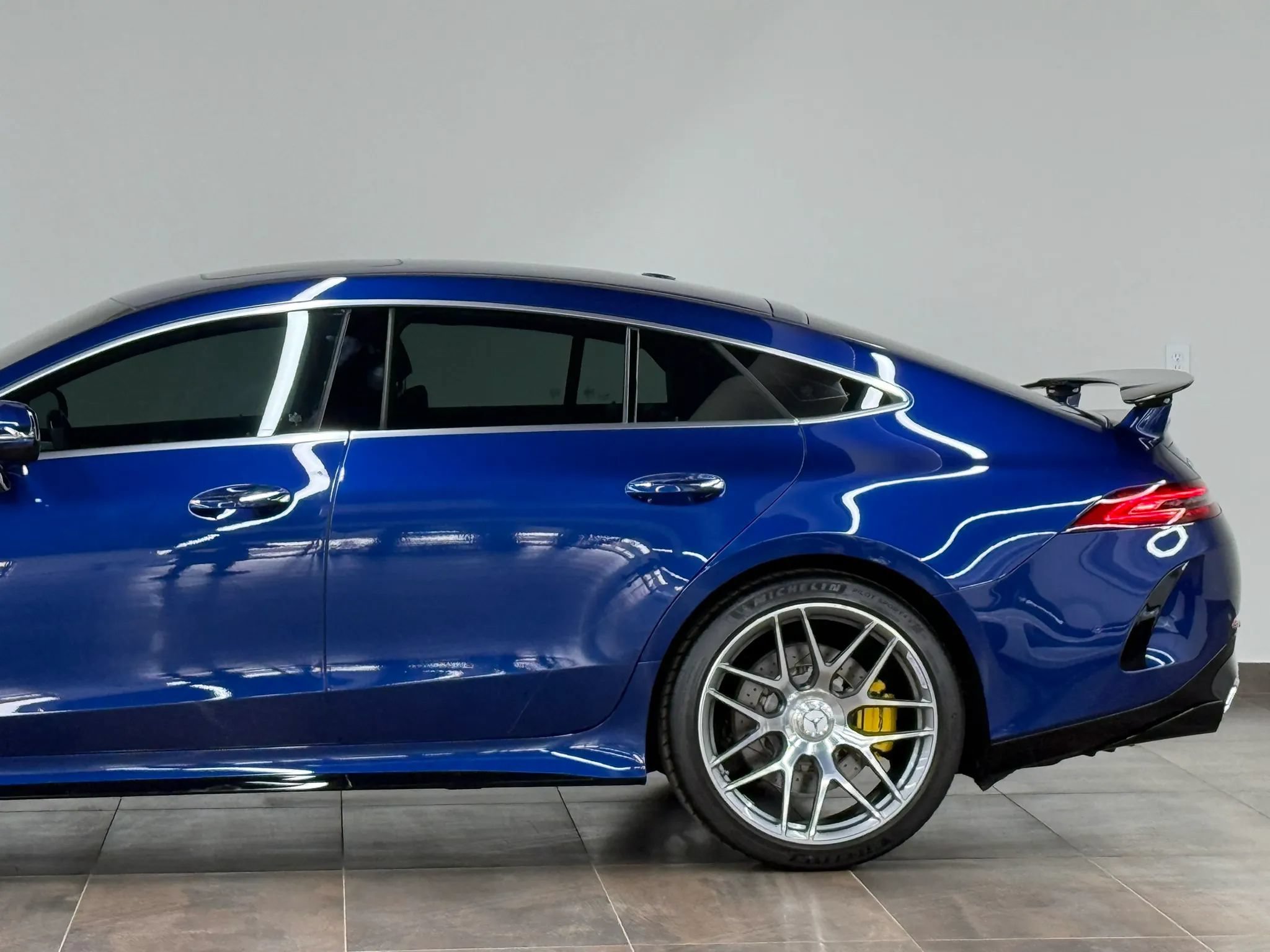 Used 2019 Mercedes-Benz AMG GT 63 S image 3