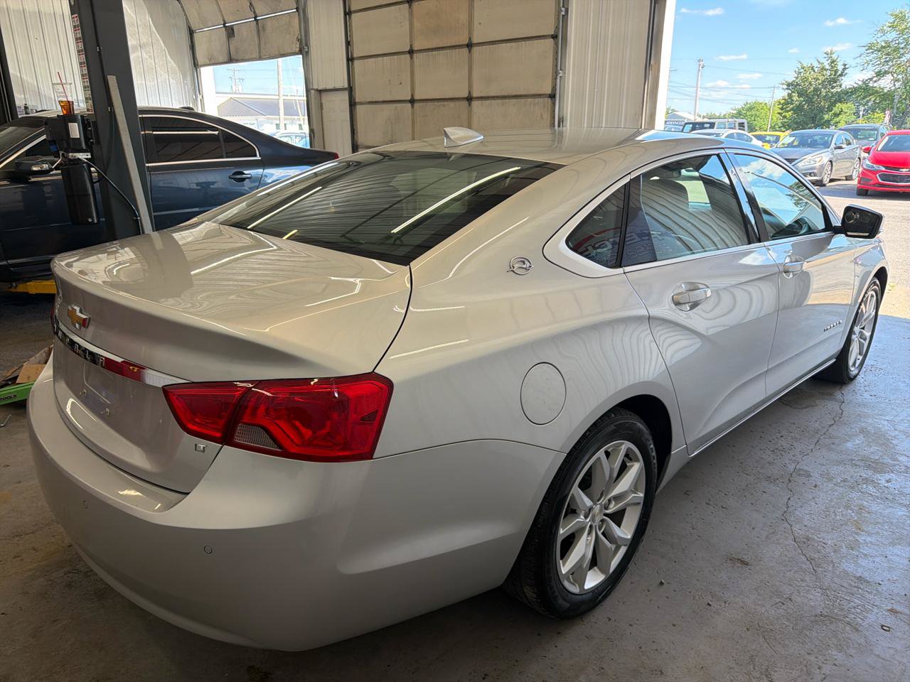 Used 2016 Chevrolet Impala LT w/ Convenience Package FWD image 5