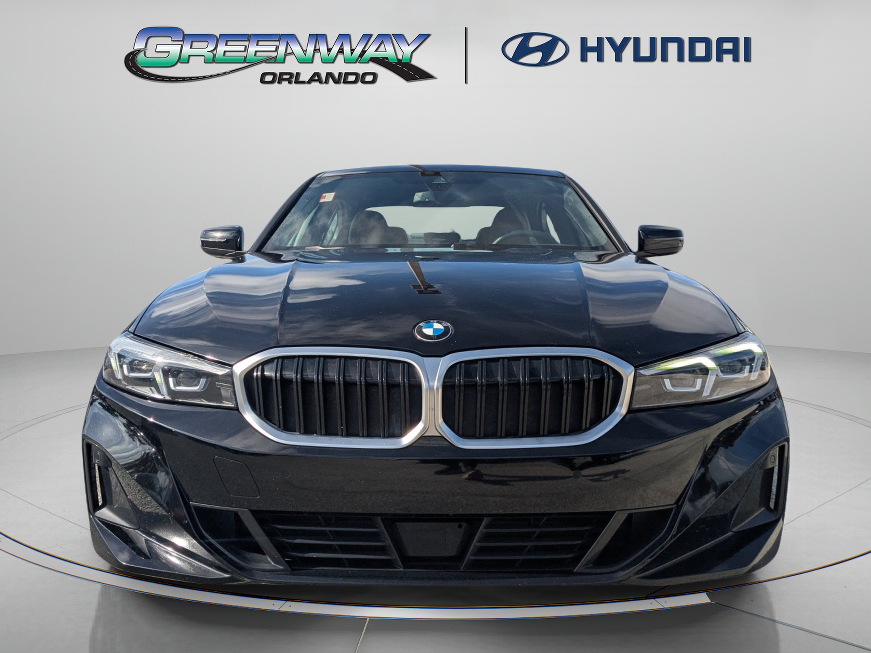 Used 2025 BMW 330i Sedan RWD image 3