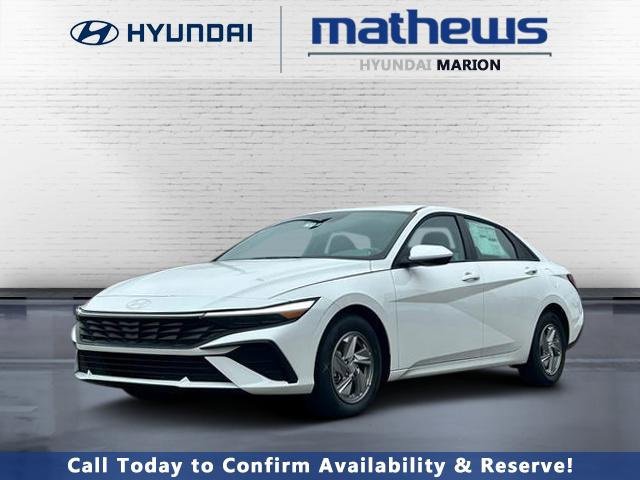New 2025 Hyundai Elantra SE