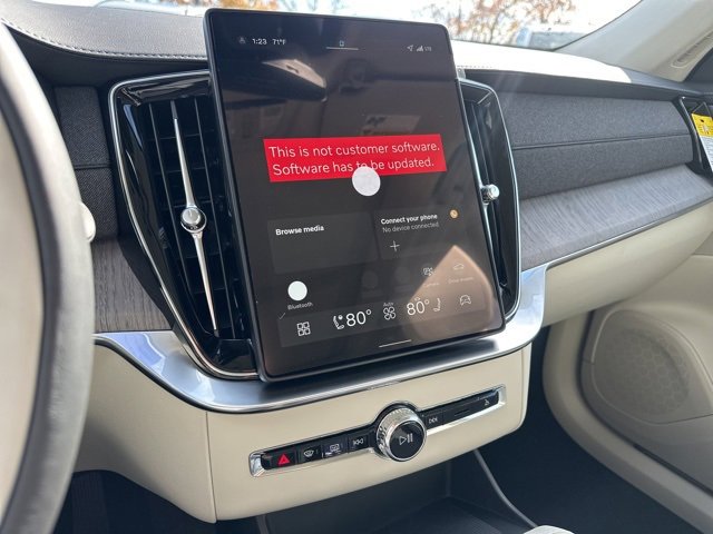 New 2026 Volvo XC90 B6 Ultra w/ Lounge Package image 15