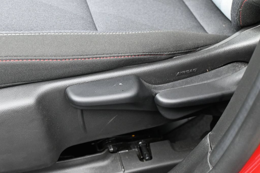 Used 2026 Chevrolet Trax RS FWD image 12