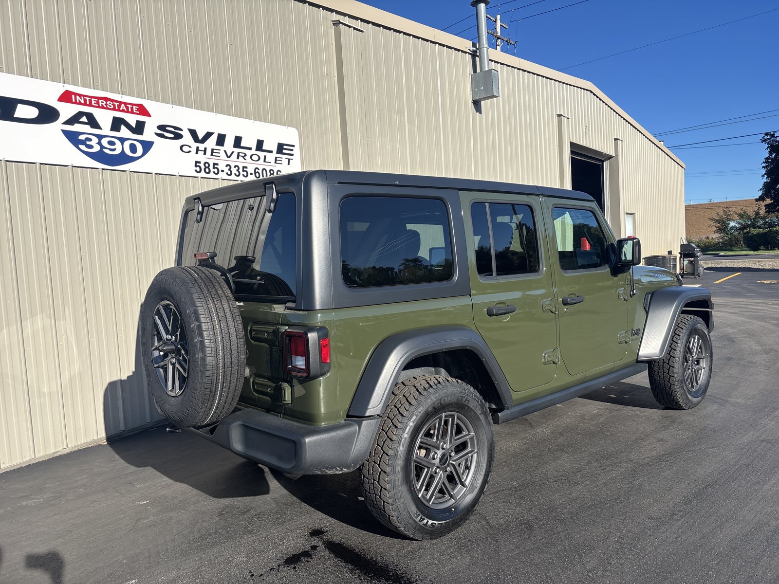 Used 2020 Jeep Wrangler Unlimited Sport AWD/4WD image 5