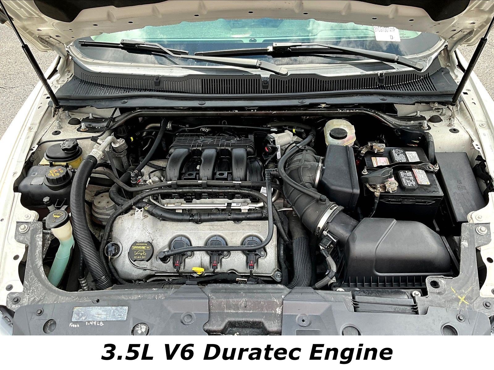 Used 2012 Ford Taurus SE FWD image 29
