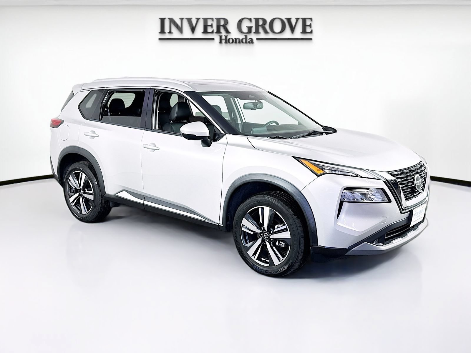 Used 2021 Nissan Rogue SL AWD/4WD image 3