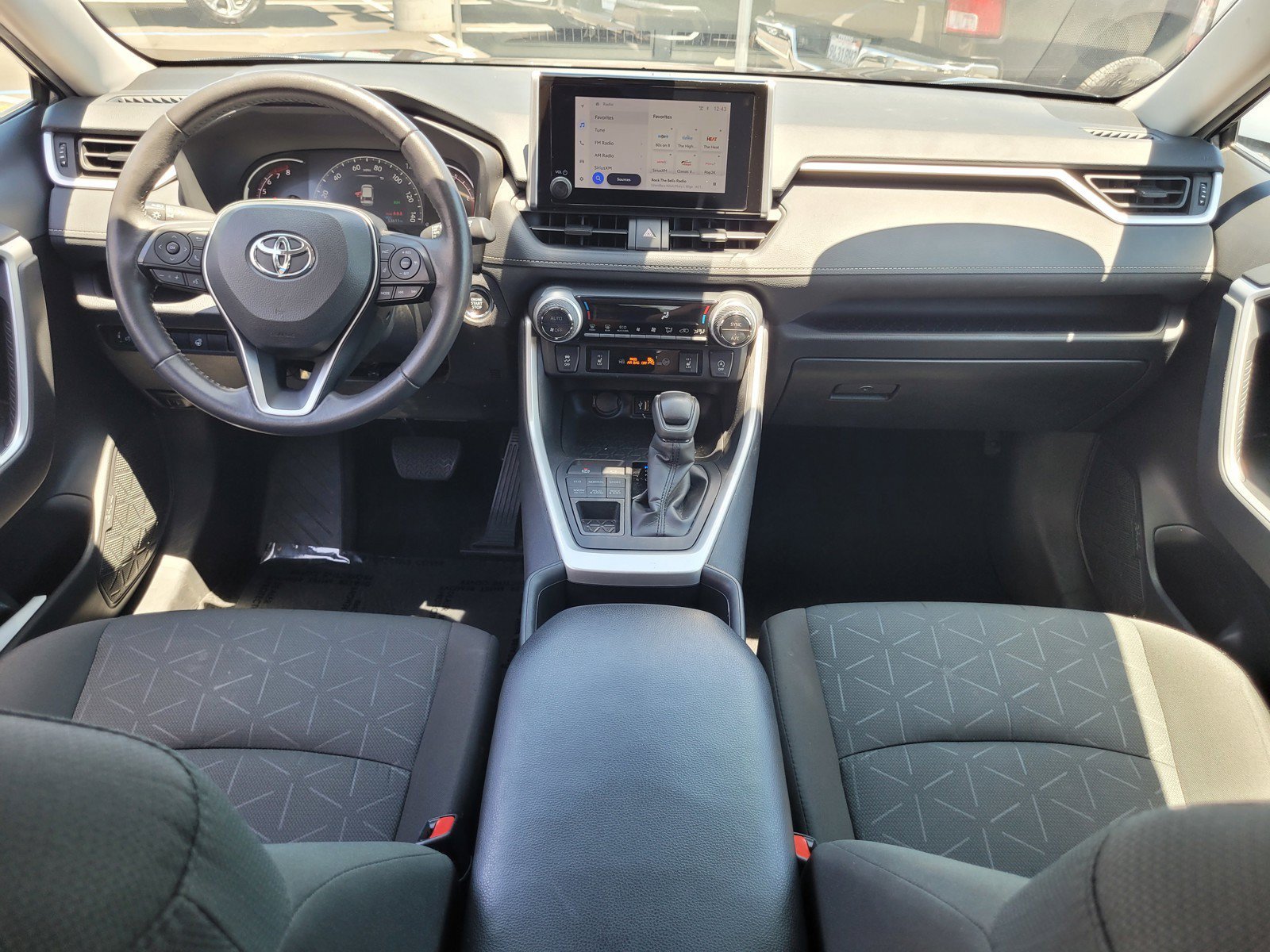 Used 2024 Toyota RAV4 XLE w/ Weather Package AWD/4WD image 16