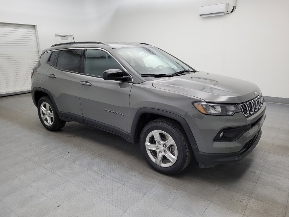 Used 2024 Jeep Compass Latitude image 11