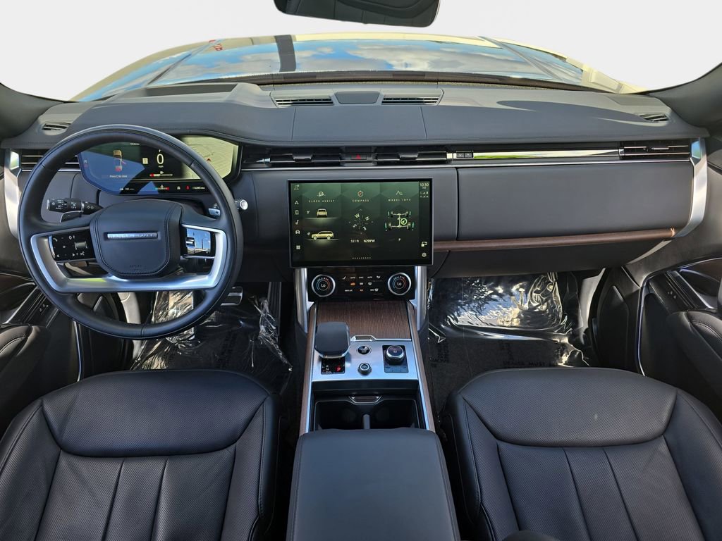 Certified 2023 Land Rover Range Rover SE image 9