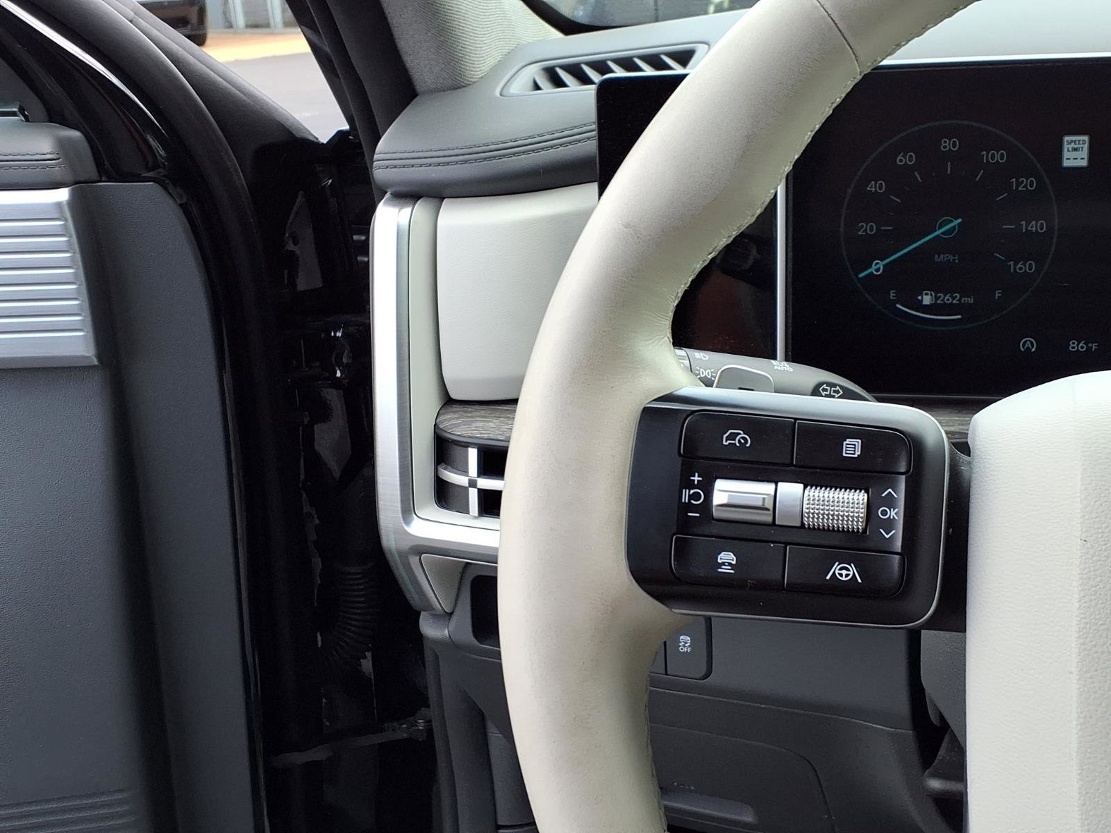 Used 2024 Hyundai Santa Fe Limited image 19