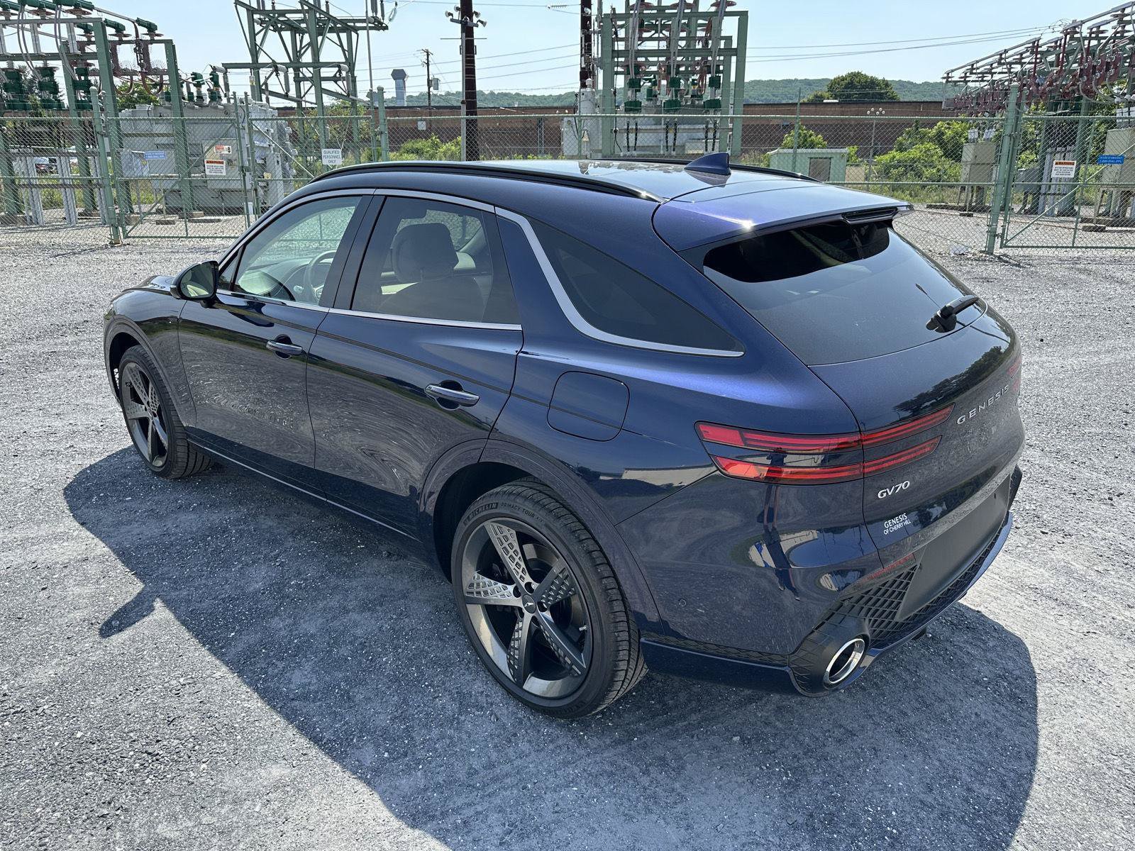 Used 2025 Genesis GV70 3.5T Sport w/ Sport Prestige Package AWD/4WD image 6