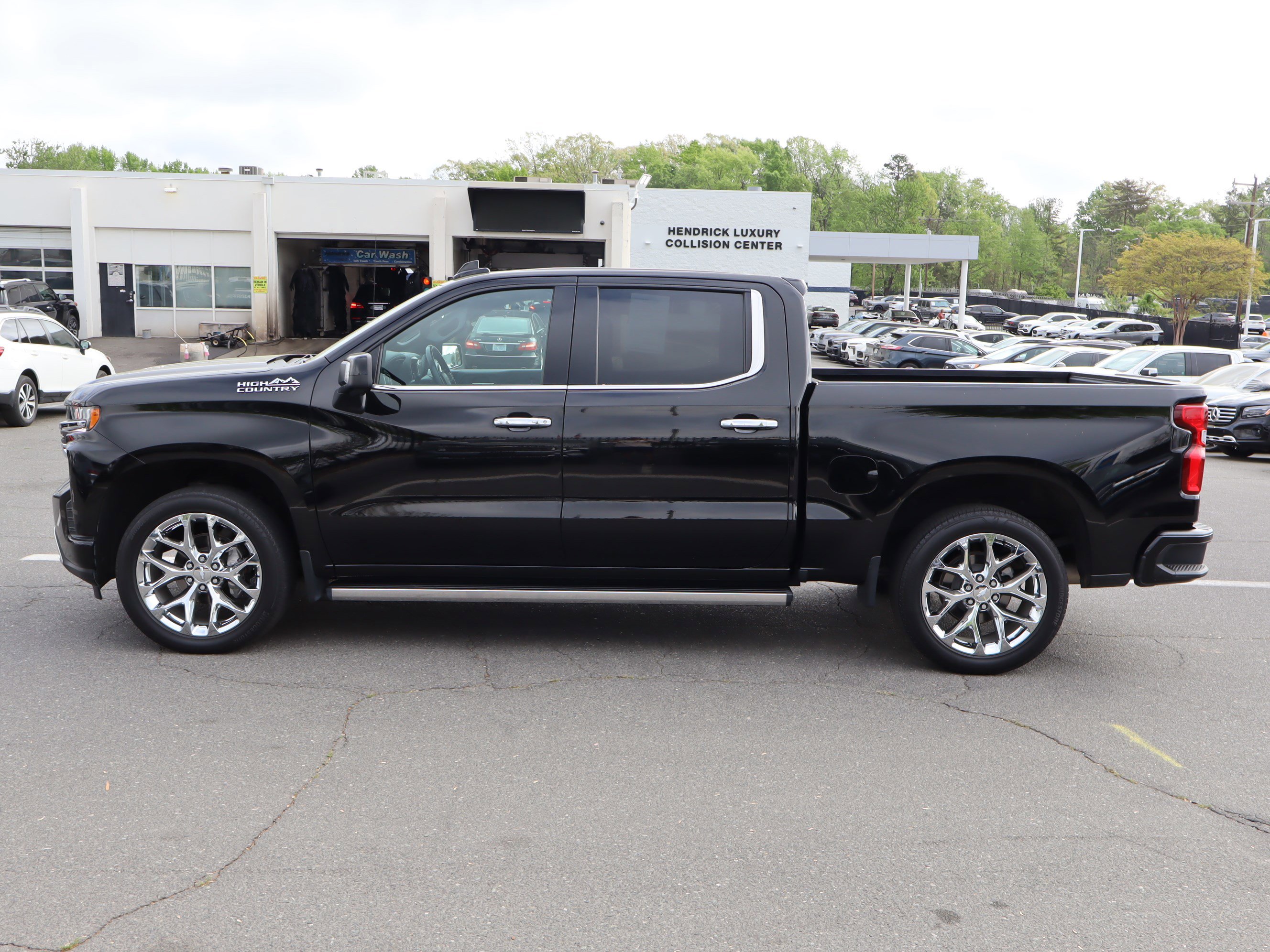 Used 2021 Chevrolet Silverado 1500 High Country w/ Technology Package image 7