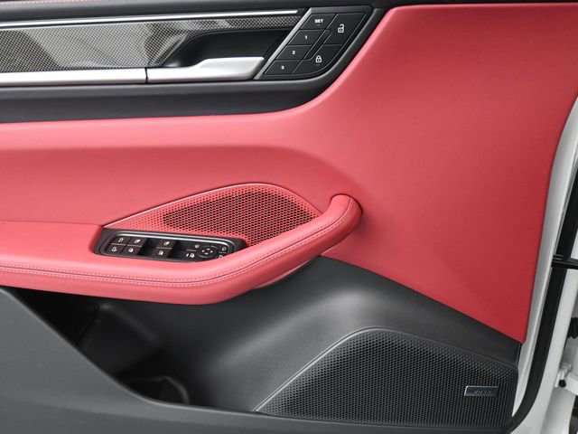 New 2024 Porsche Macan 4 Electric image 13