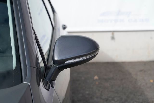 Used 2019 Volkswagen e-Golf SEL Premium image 10