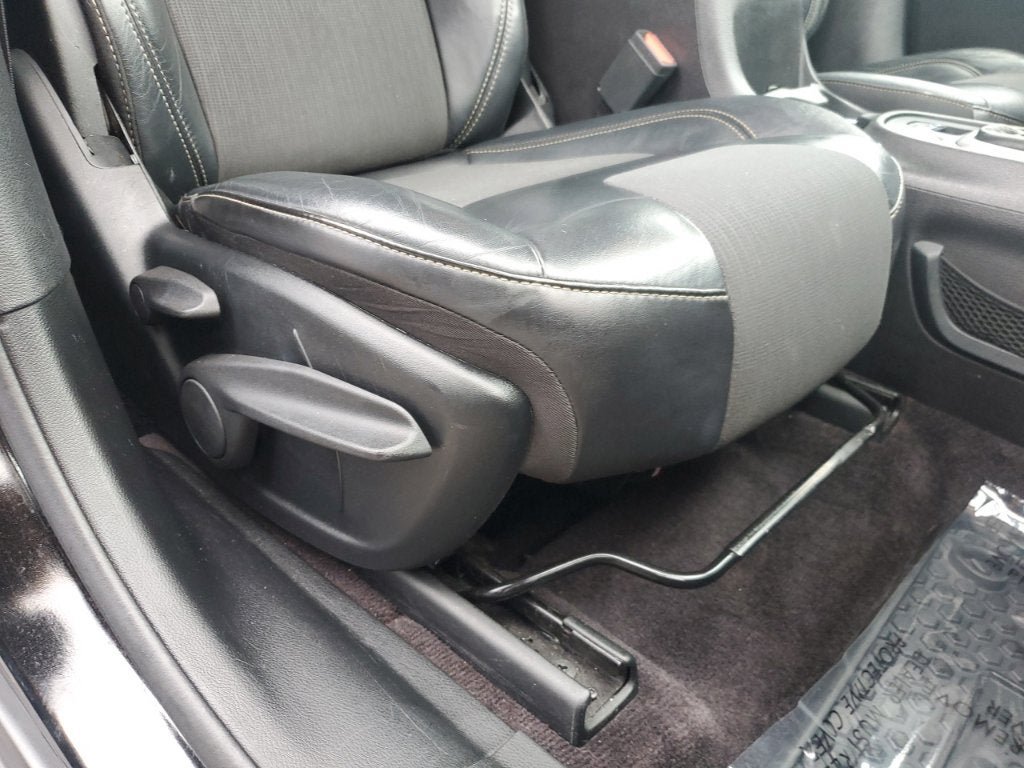 Used 2018 Jeep Cherokee Latitude Plus w/ Cold Weather Group AWD/4WD image 48