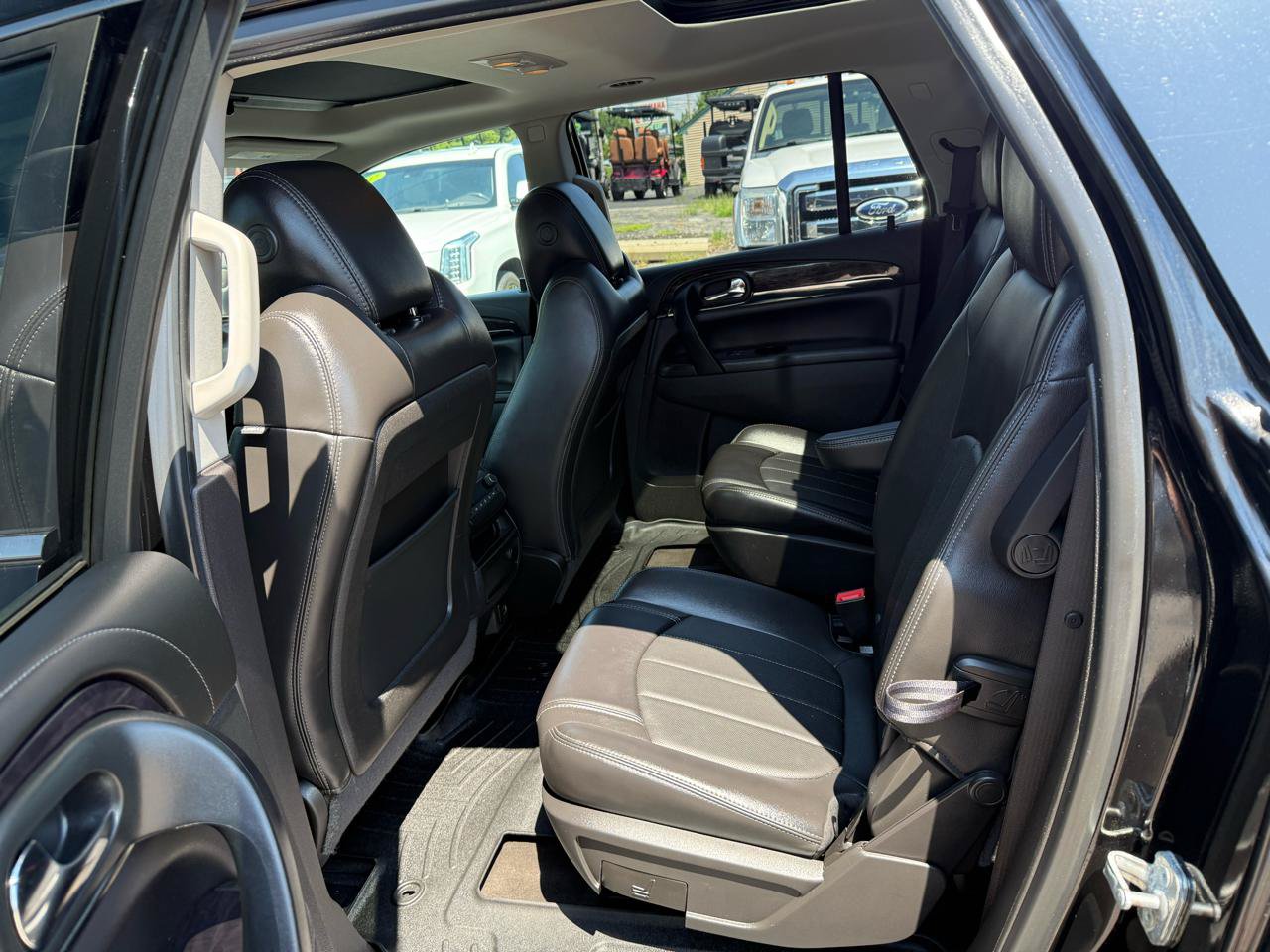 Used 2017 Buick Enclave Premium w/ Experience Buick Package AWD/4WD image 24