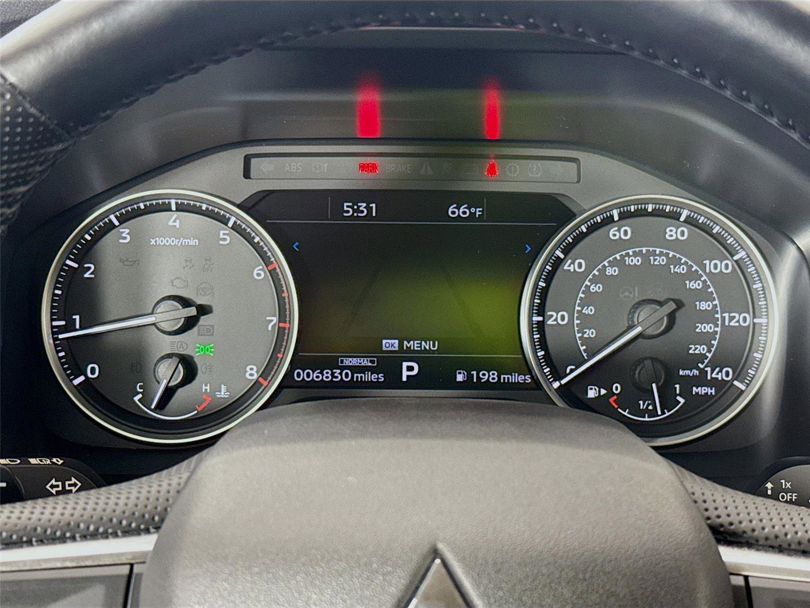 Used 2024 Mitsubishi Outlander SE image 4