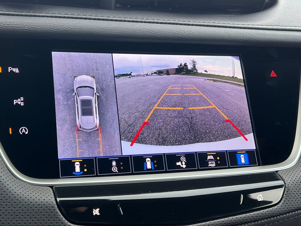 New 2026 Cadillac XT5 Sportv w/ LPO, Floor Liner Package AWD/4WD image 27