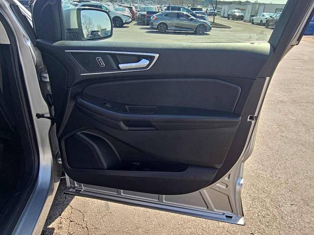 Used 2022 Ford Edge SEL image 31