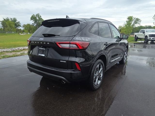 Used 2024 Ford Escape ST-Line AWD/4WD image 8
