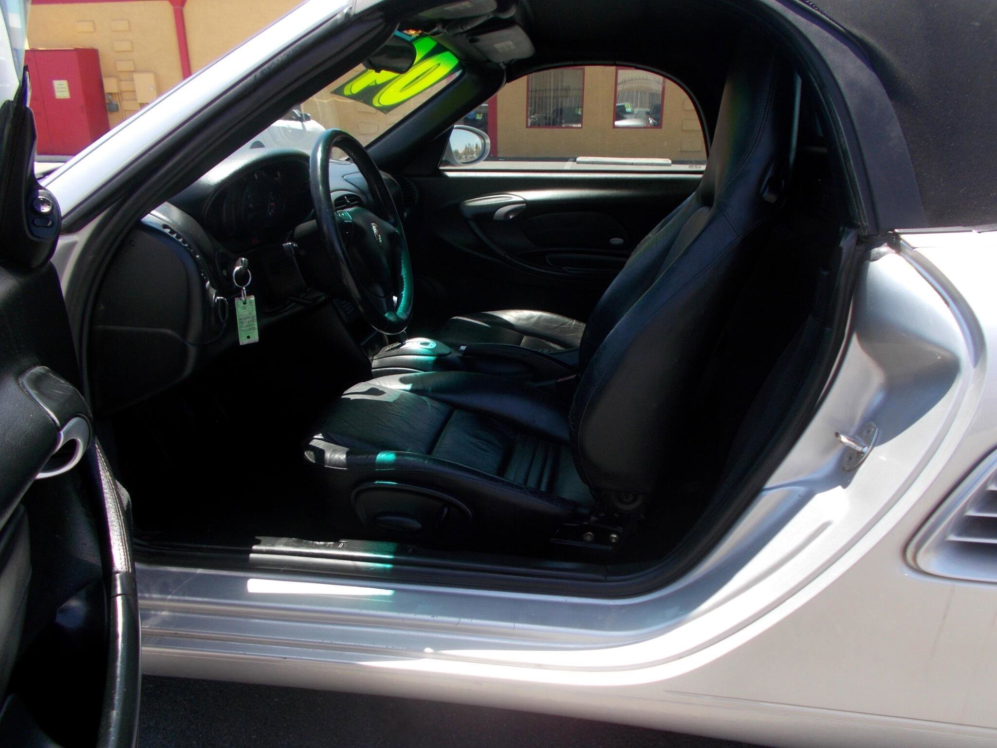 Used 2004 Porsche Boxster RWD image 21