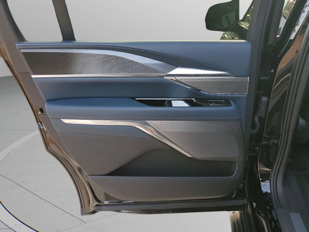 New 2025 Cadillac Escalade IQ Sport 2 image 17