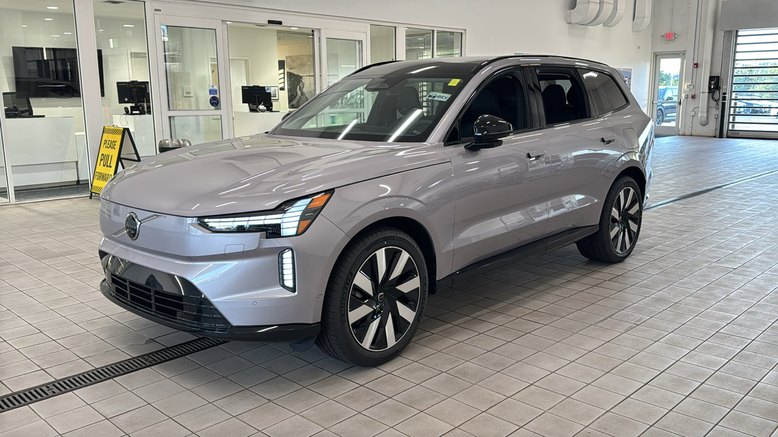 New 2026 Volvo EX90 Ultra AWD/4WD image 9