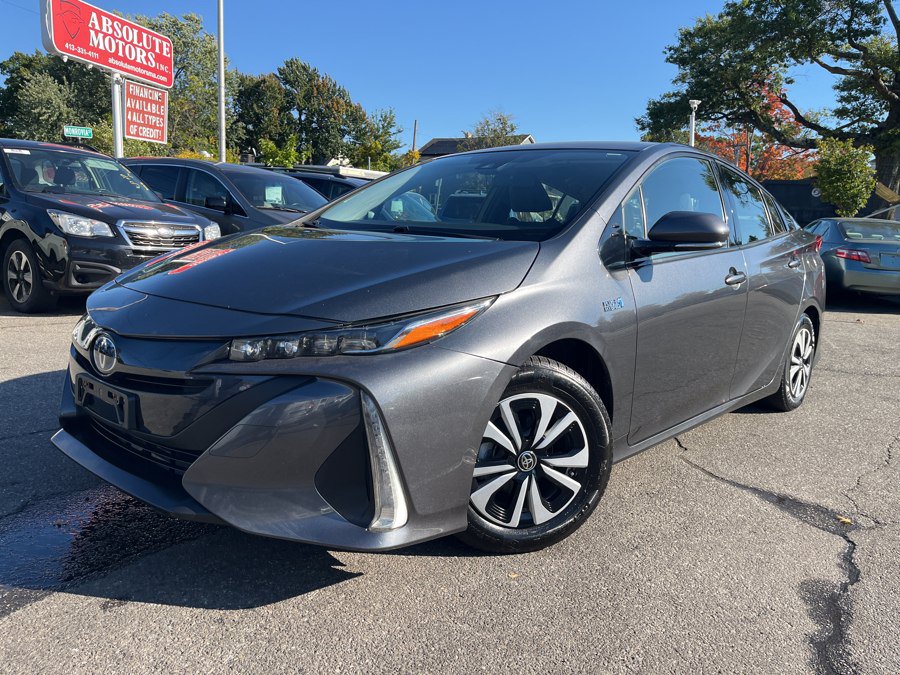 Used 2017 Toyota Prius Prime Plus FWD image 1
