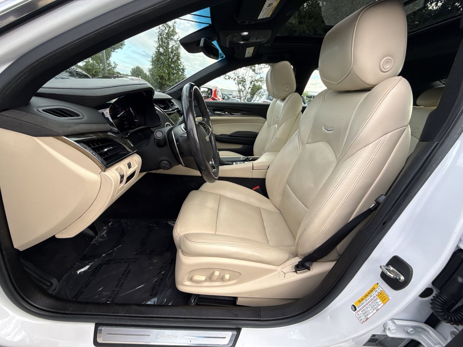 Used 2019 Cadillac CTS Luxury RWD image 13