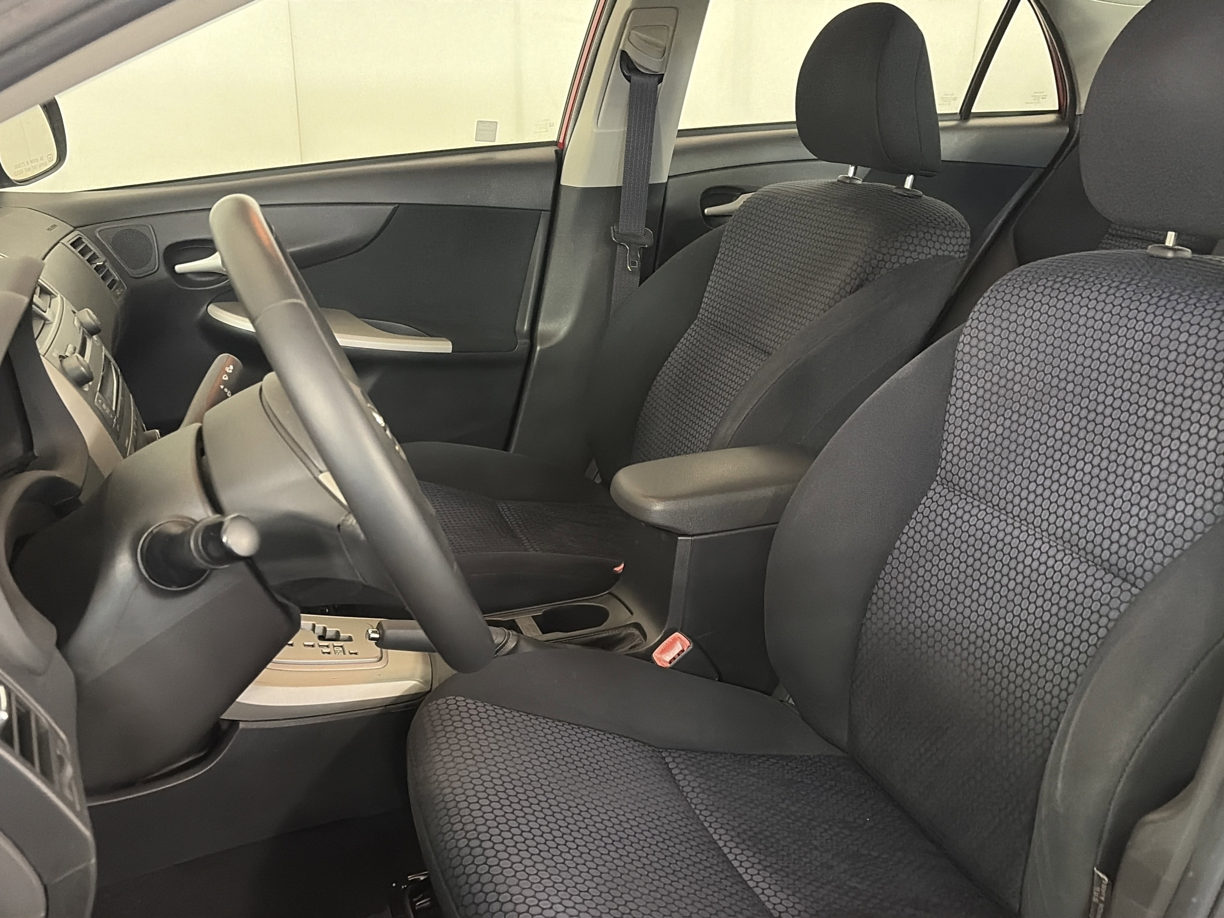 Used 2009 Toyota Corolla XRS image 15