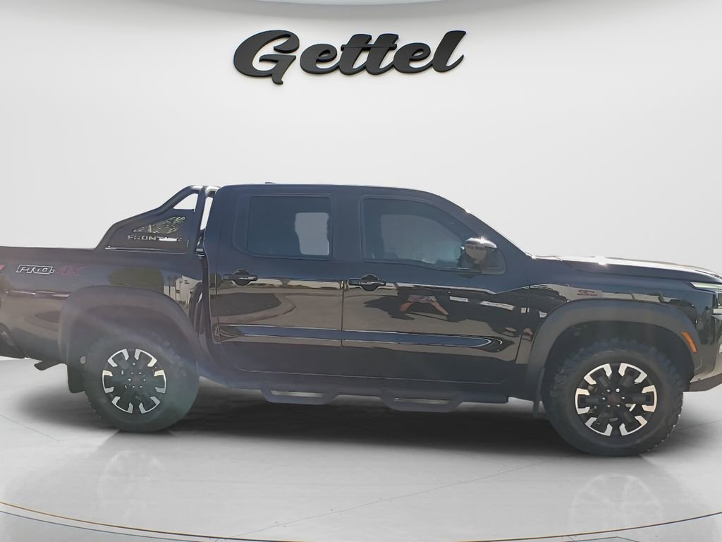 Used 2022 Nissan Frontier PRO-4X image 9