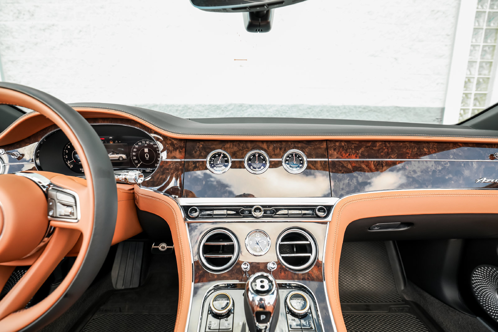Certified 2026 Bentley Continental GT Azure AWD/4WD image 33
