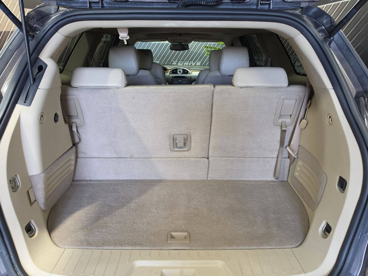 Used 2012 Buick Enclave Premium FWD image 31