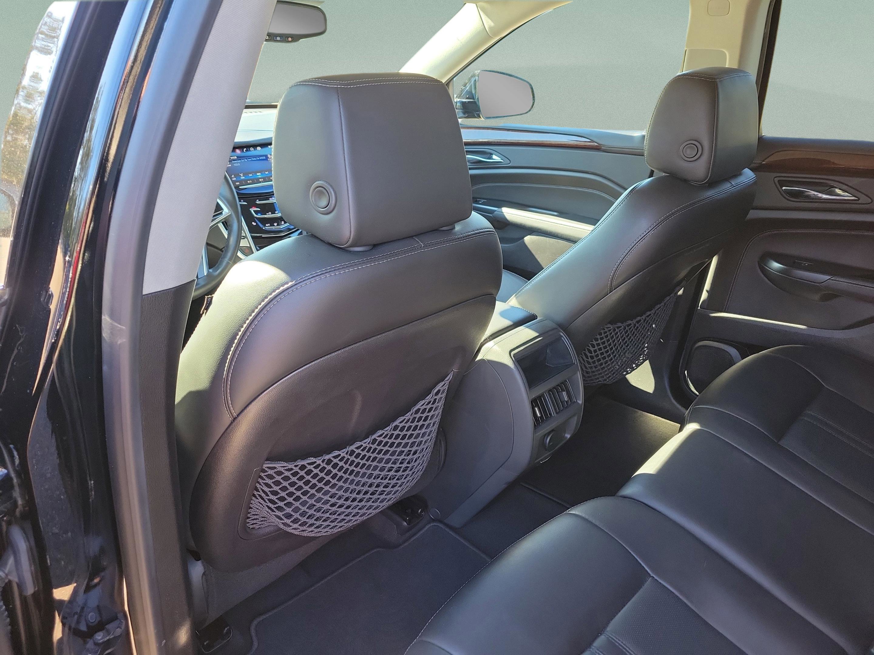 Used 2016 Cadillac SRX Luxury w/ Driver Awareness Package image 16