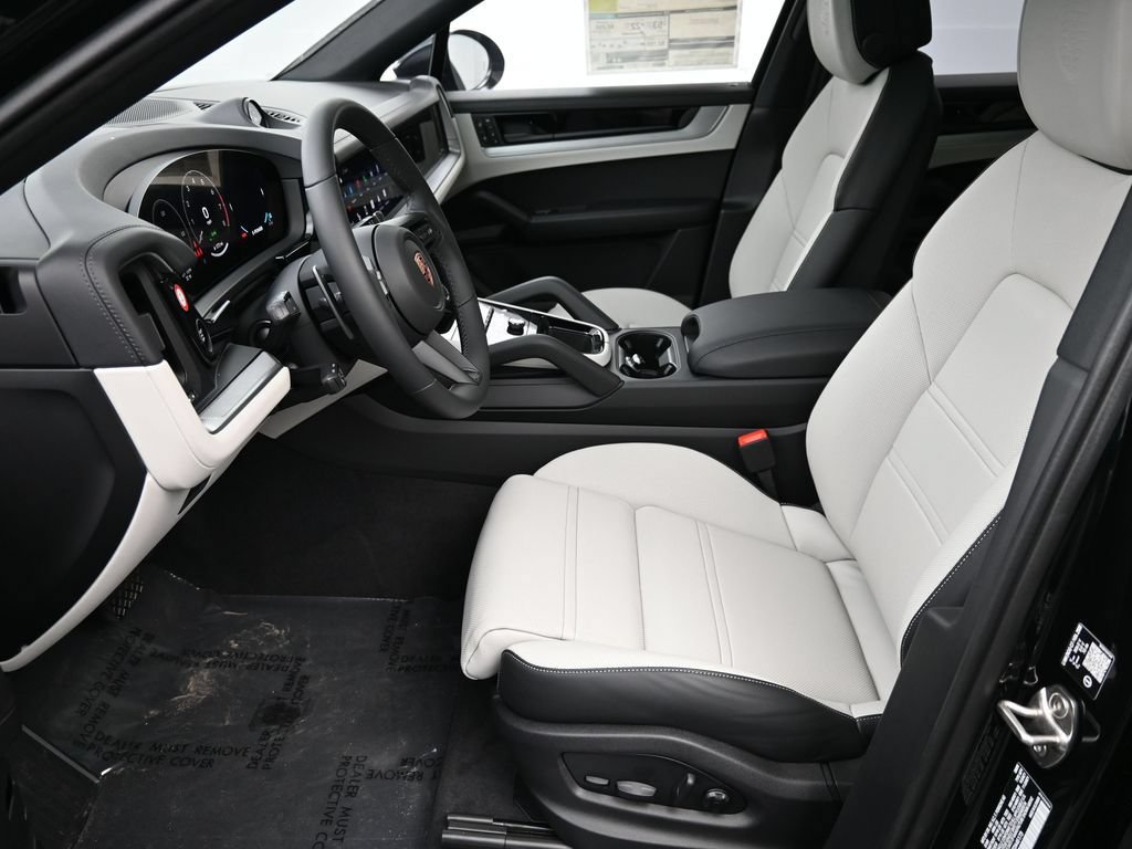 Certified 2026 Porsche Cayenne E-Hybrid Coupe AWD/4WD image 7