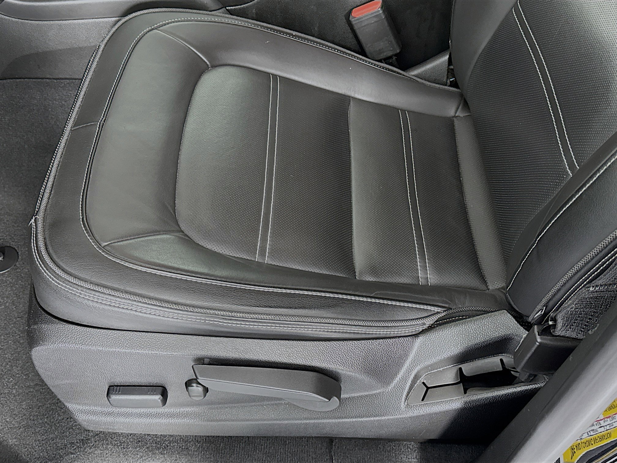 Used 2022 GMC Canyon Denali w/ Denali Black Edition Package image 19