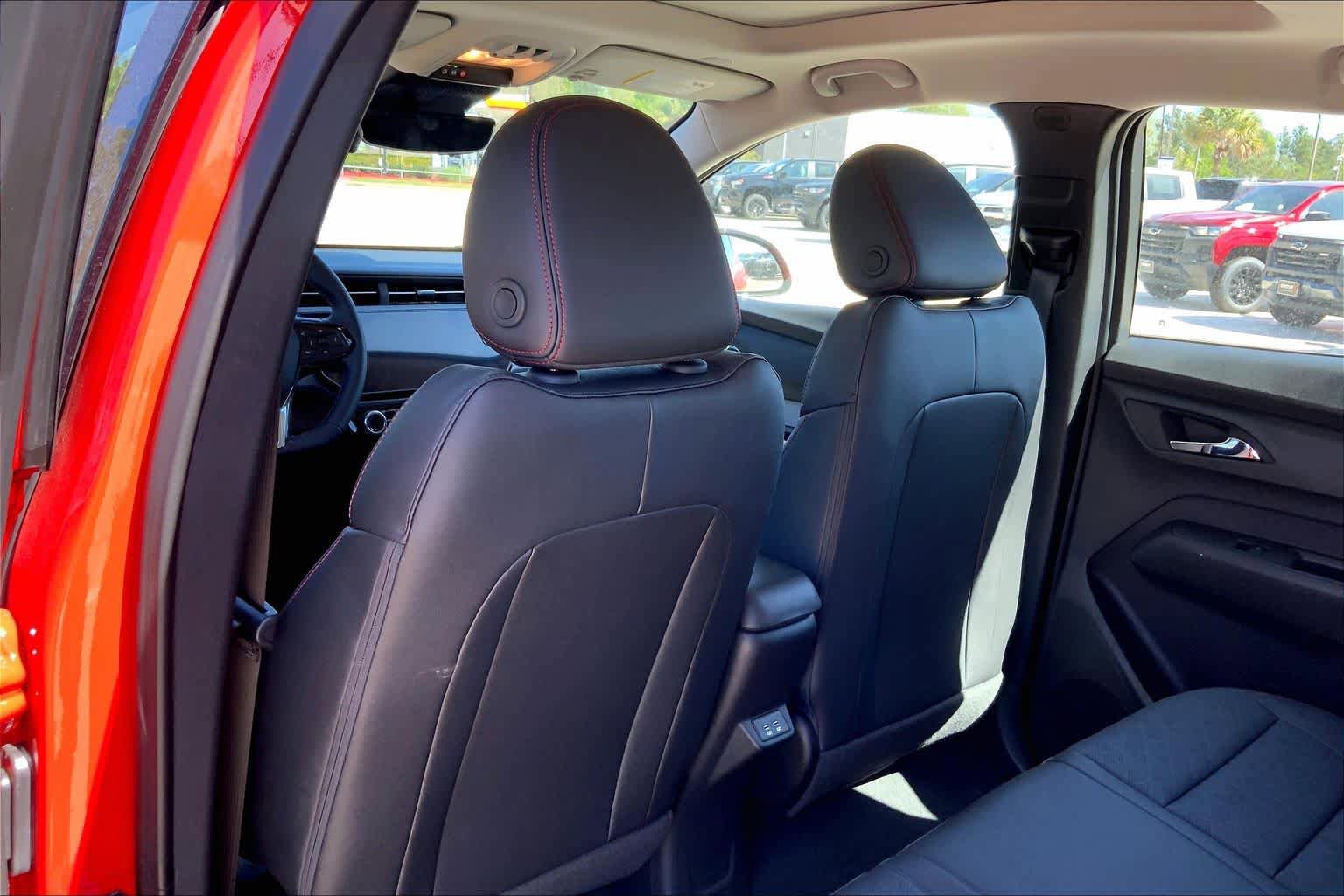 New 2027 Chevrolet Bolt RS w/ Technology Package FWD image 23