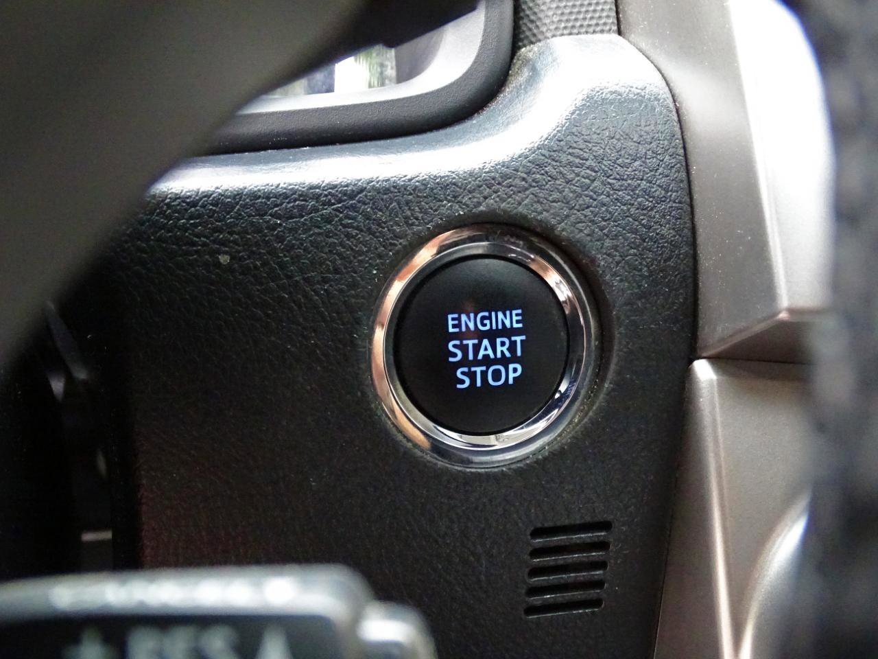 Used 2021 Toyota 4Runner SR5 Premium w/ Moonroof Package RWD image 38
