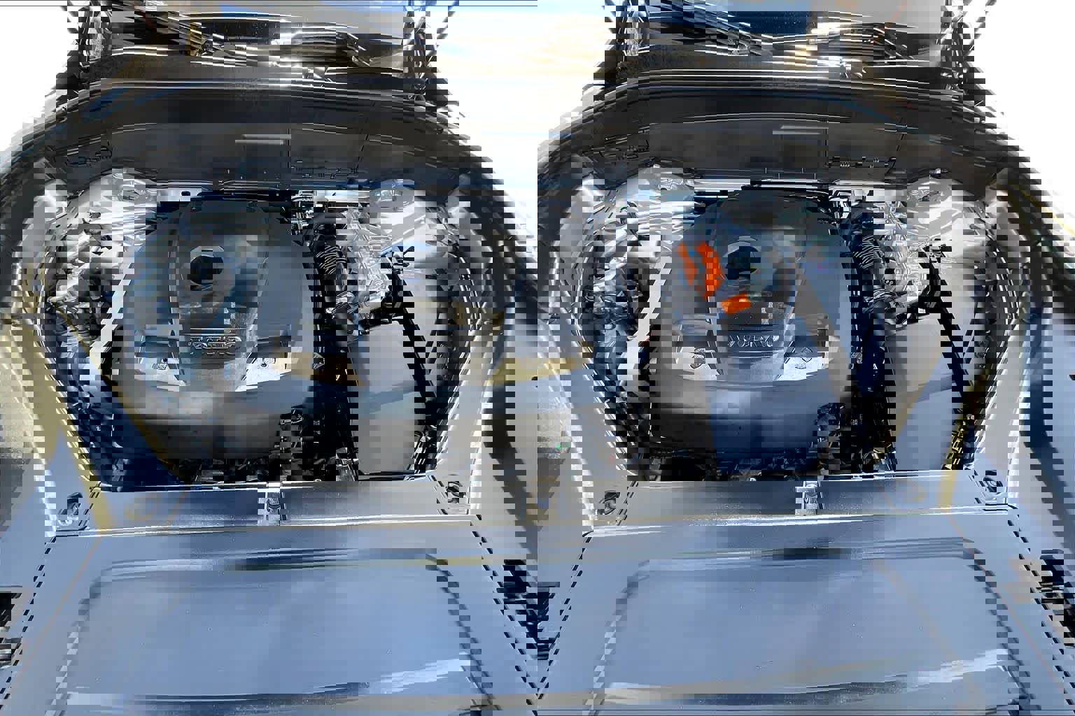 Used 2023 Volvo XC90 T8 Plus w/ Protection Package image 13