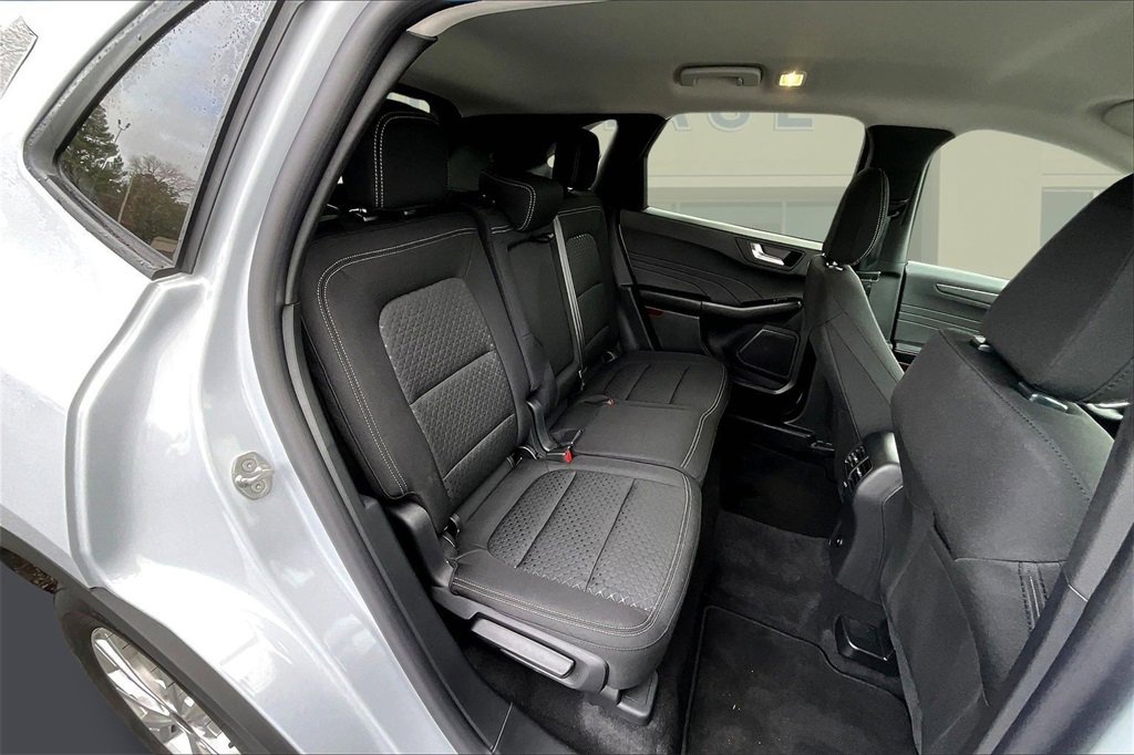 New 2025 Ford Escape Active w/ Active Premium Tech Pack image 10