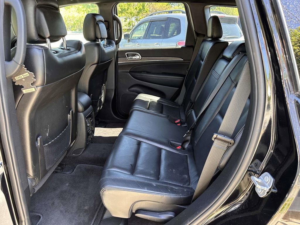 Used 2018 Jeep Grand Cherokee Limited AWD/4WD image 14