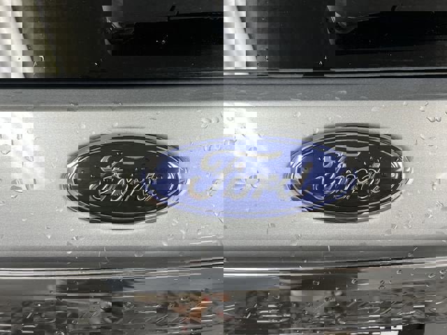 Used 2022 Ford Explorer XLT w/ Equipment Group 202A image 30